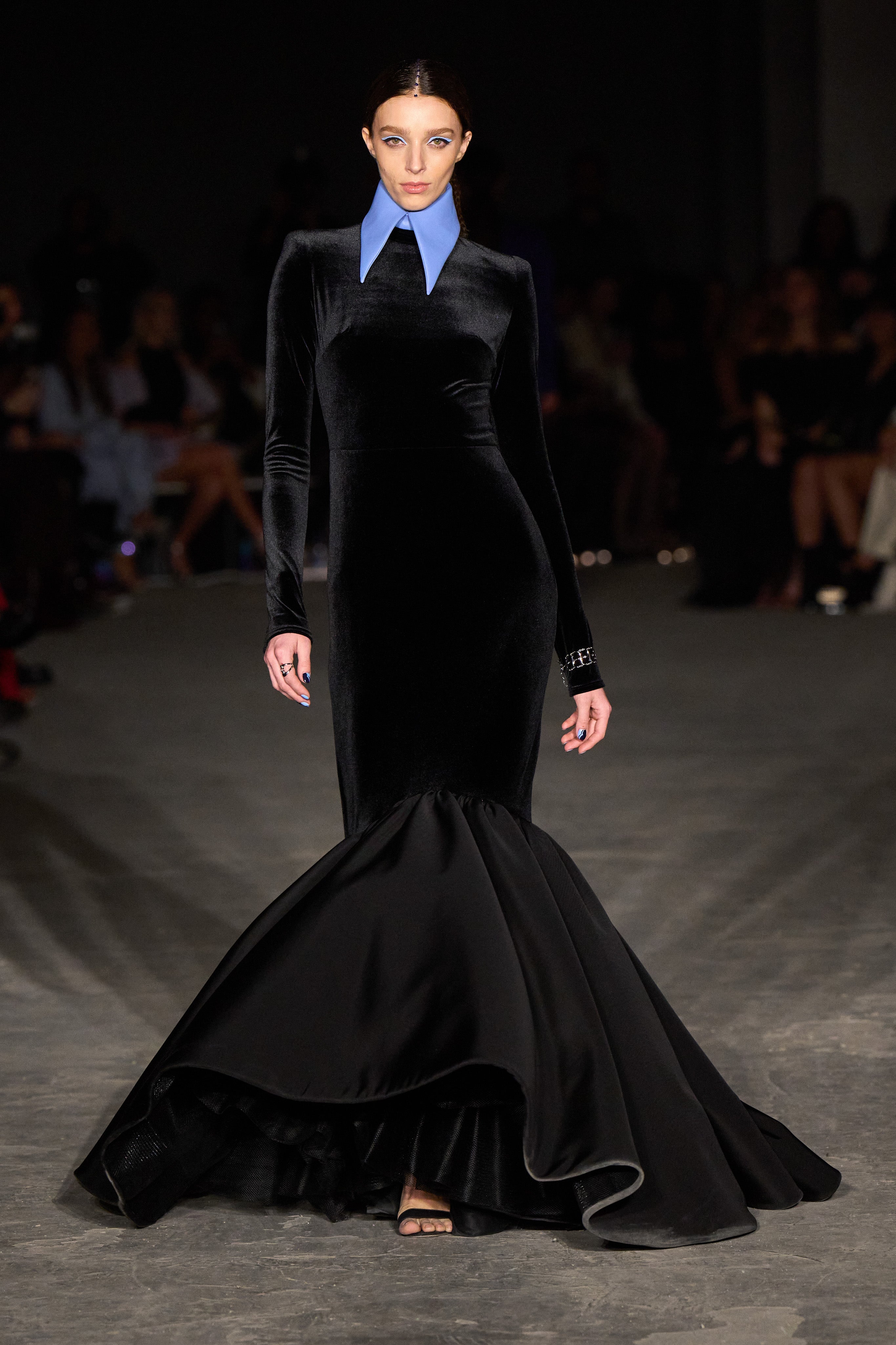 Black Velvet Exaggerated Trumpet Gown | Christian Siriano